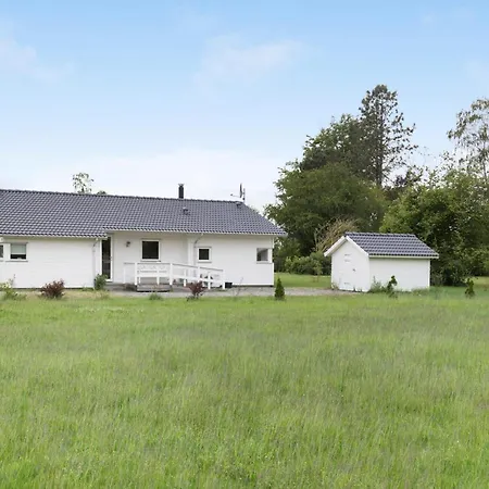 Holiday home Lovely In With Kitchen *